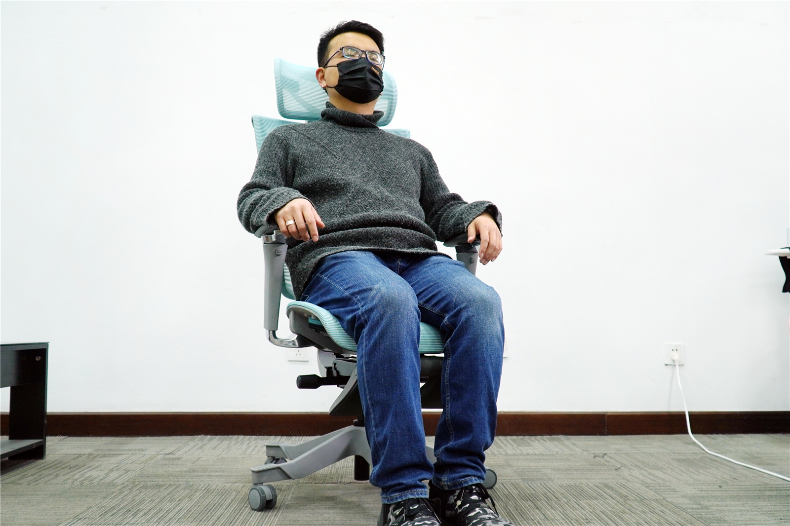 打工人必备办公午休椅,打工人办公室按摩座椅