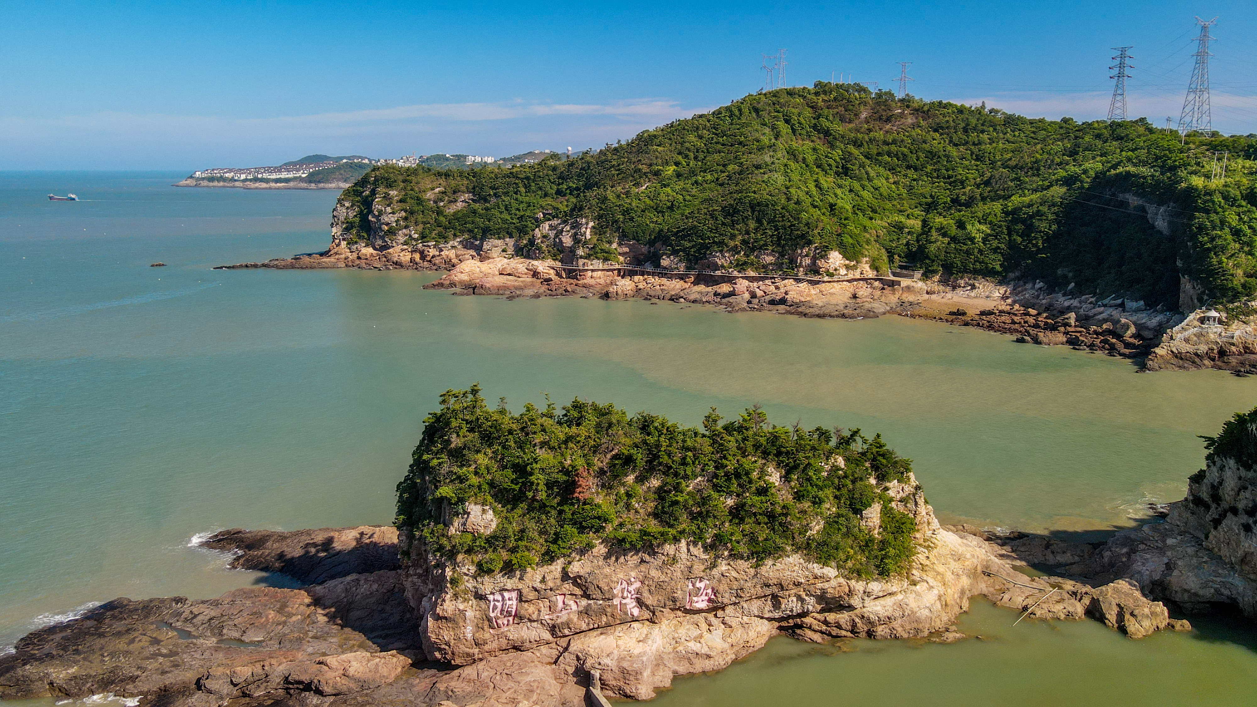 洱海石洞拍照,洞头小洱海天空之镜