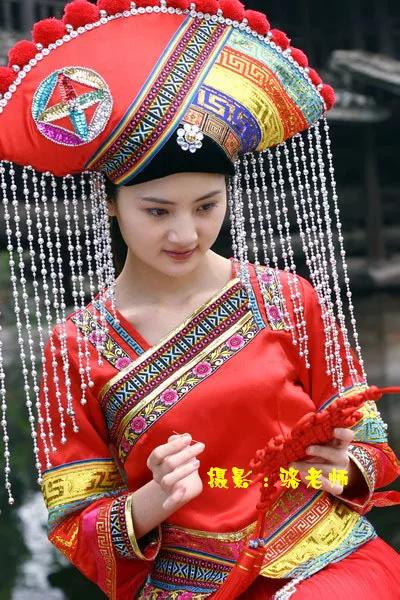 壮族美女素材,壮族美女