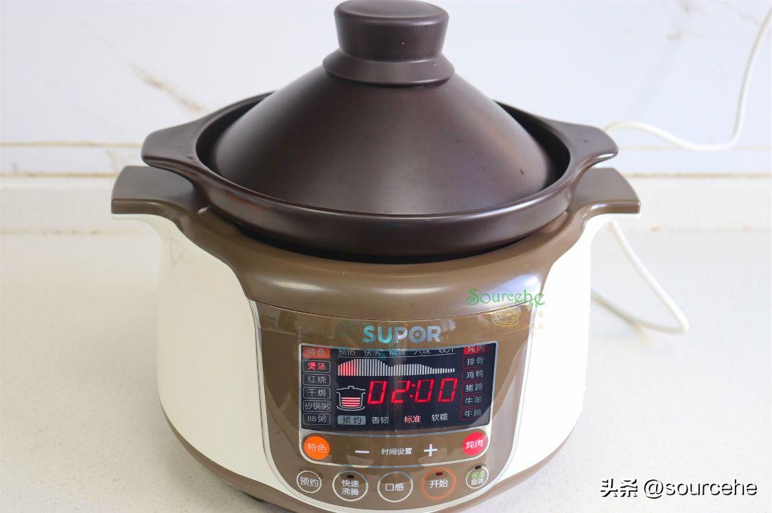 砂锅炖莲藕海带排骨汤的做法,高压锅炖莲藕排骨汤的家常做法