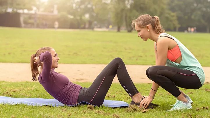 仰卧起坐快速训练方法,仰卧起坐板的正确训练方法