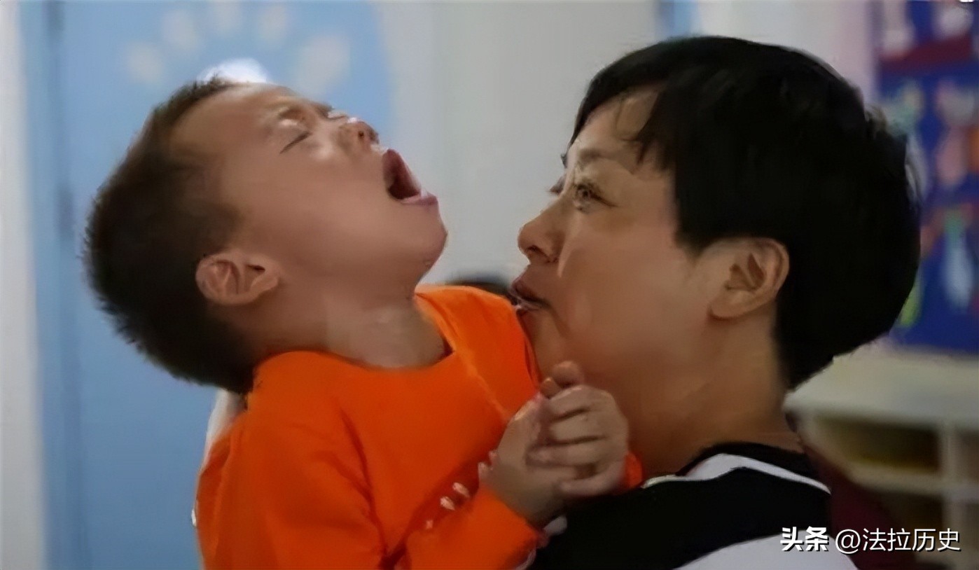 告别了“梓涵”时代，新一批“怪名”来袭！老师：别再整活了