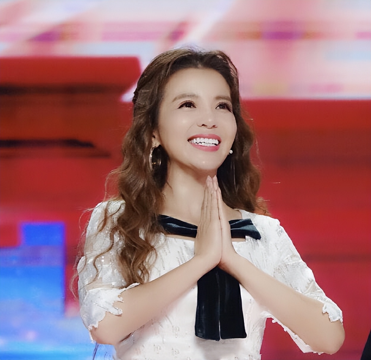 李思思朱迅谁能成为央视一姐,欧阳夏丹李思思