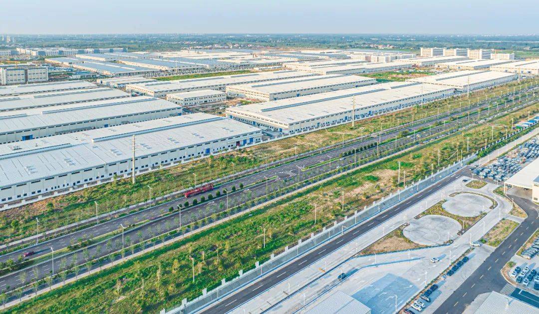 郑州航空港经济综合实验区汽车城,跑出加速度绽放新颜值