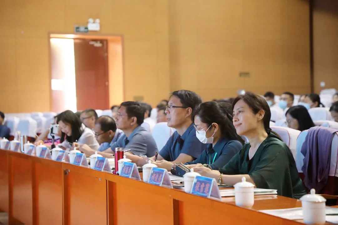 专家小学数学讲座,专家讲座小学语文