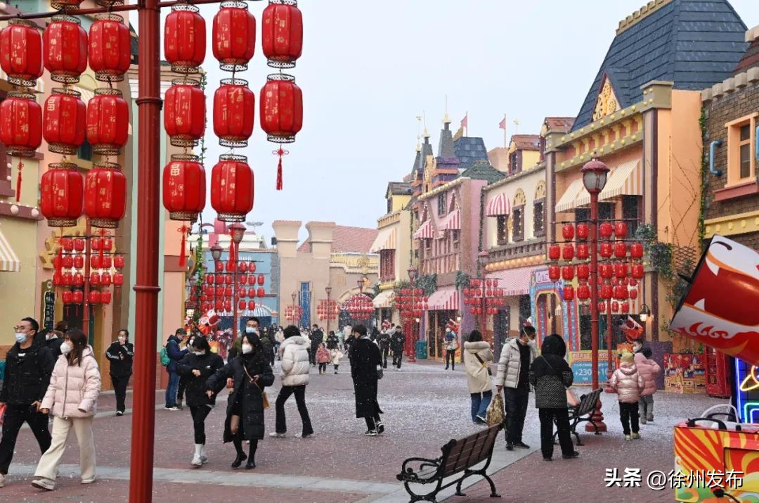 体验买买买的乐趣,女生说买买买逛逛逛