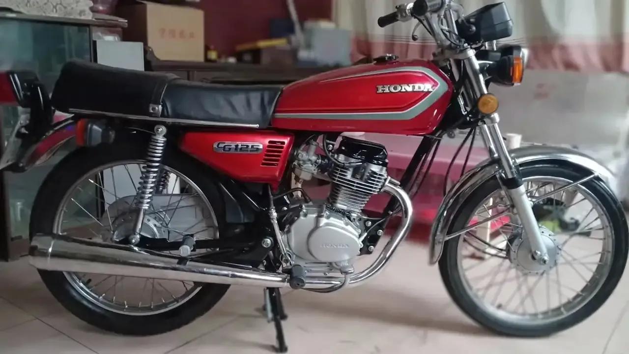 为什么都喜欢本田cg125老款摩托车,经典情怀cg125本田摩托车