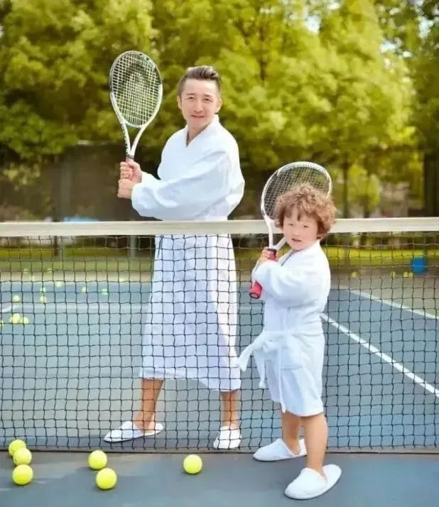 法网夺冠！上财00后美女两周赚335万，这个贵族运动有多吸金？