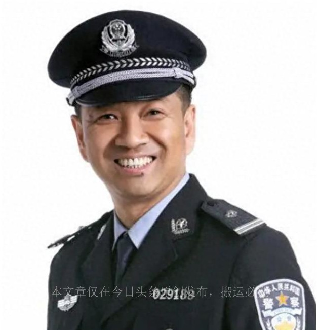 成名后抛弃妻子二婚至今未育,成名之后抛弃妻子女儿