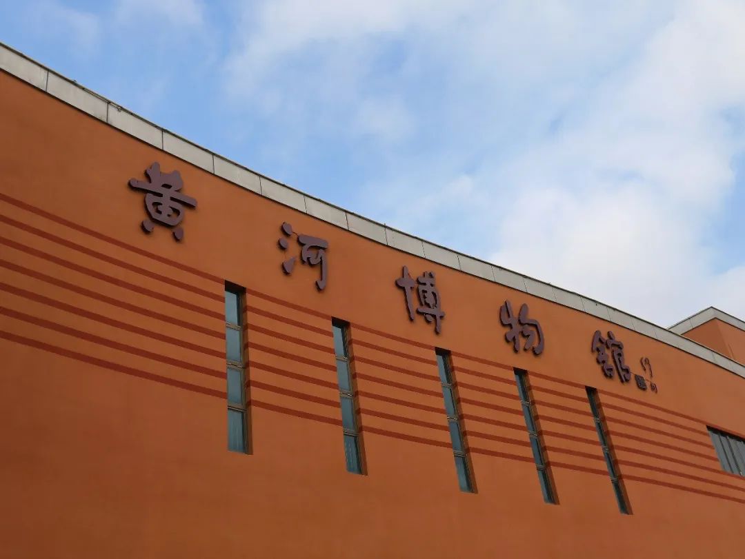 郑州地铁一号线由东向西游玩攻略,郑州2号线地铁游玩打卡攻略