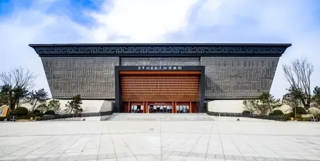 梁带村芮国博物馆文物,梁带河芮国遗址图片