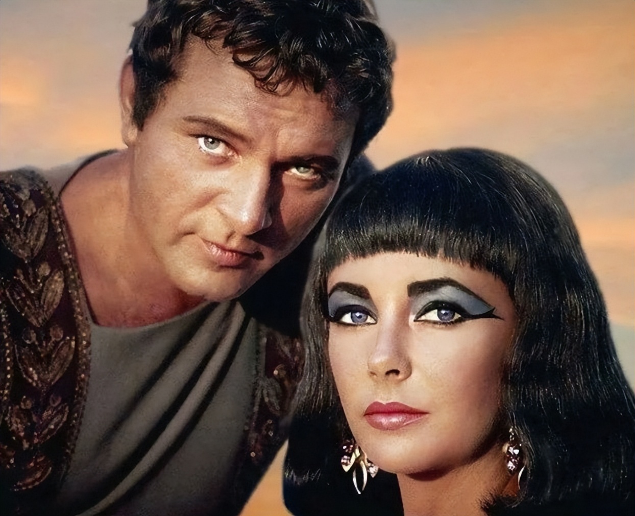 伊丽莎白泰勒一生经历,伊丽莎白泰勒风华绝代