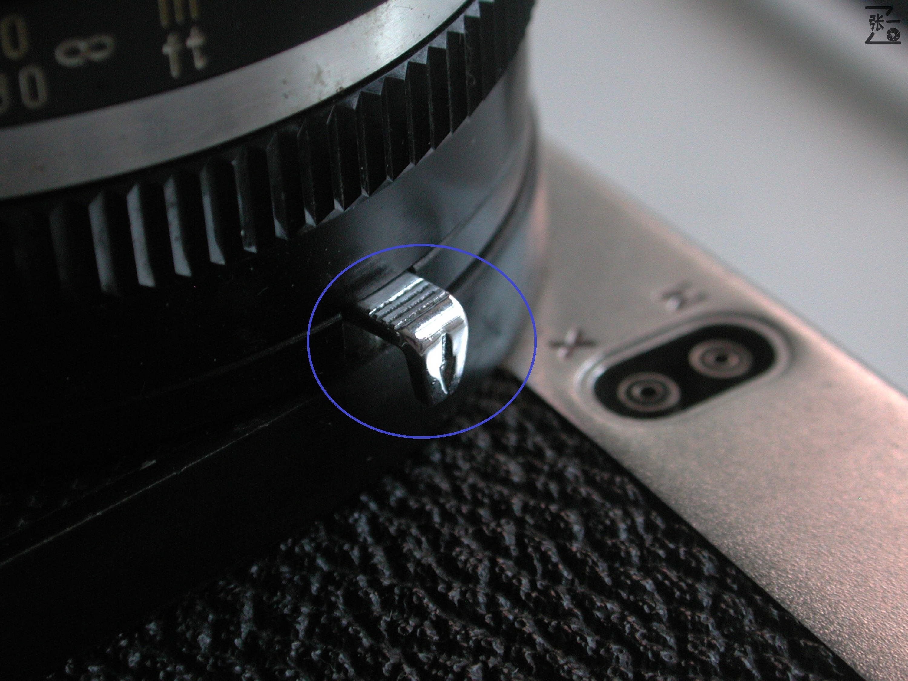 倒片旋钮在机身侧面的日本Fujica35Auto-M旁轴相机！1962年问世