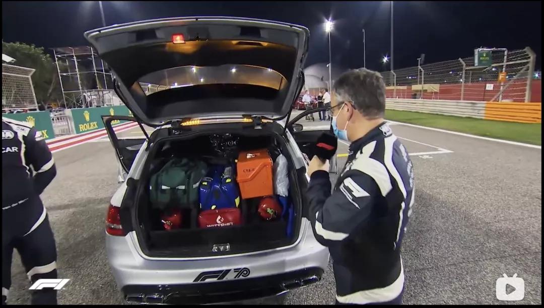 奔驰瓦罐二手,二手奔驰c200怎么样值得买吗