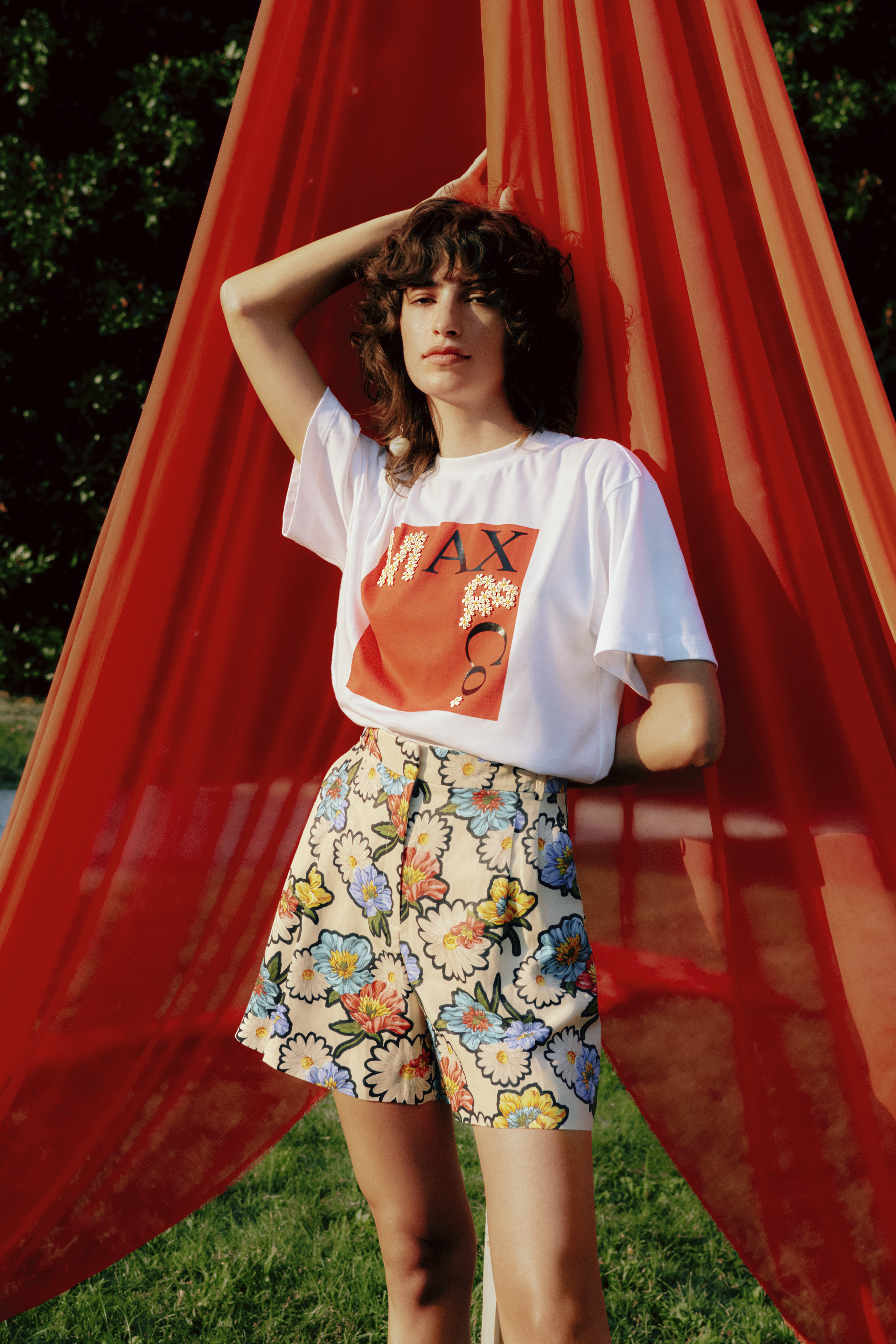 破圈密码添新作，MAXCo.推出ShallWe?“有何不可”联名系列产品