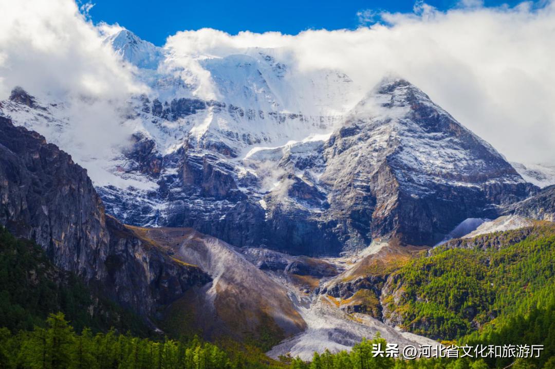 中国夏季避暑胜地排名前十,中国十大避暑胜地第一名你想不到