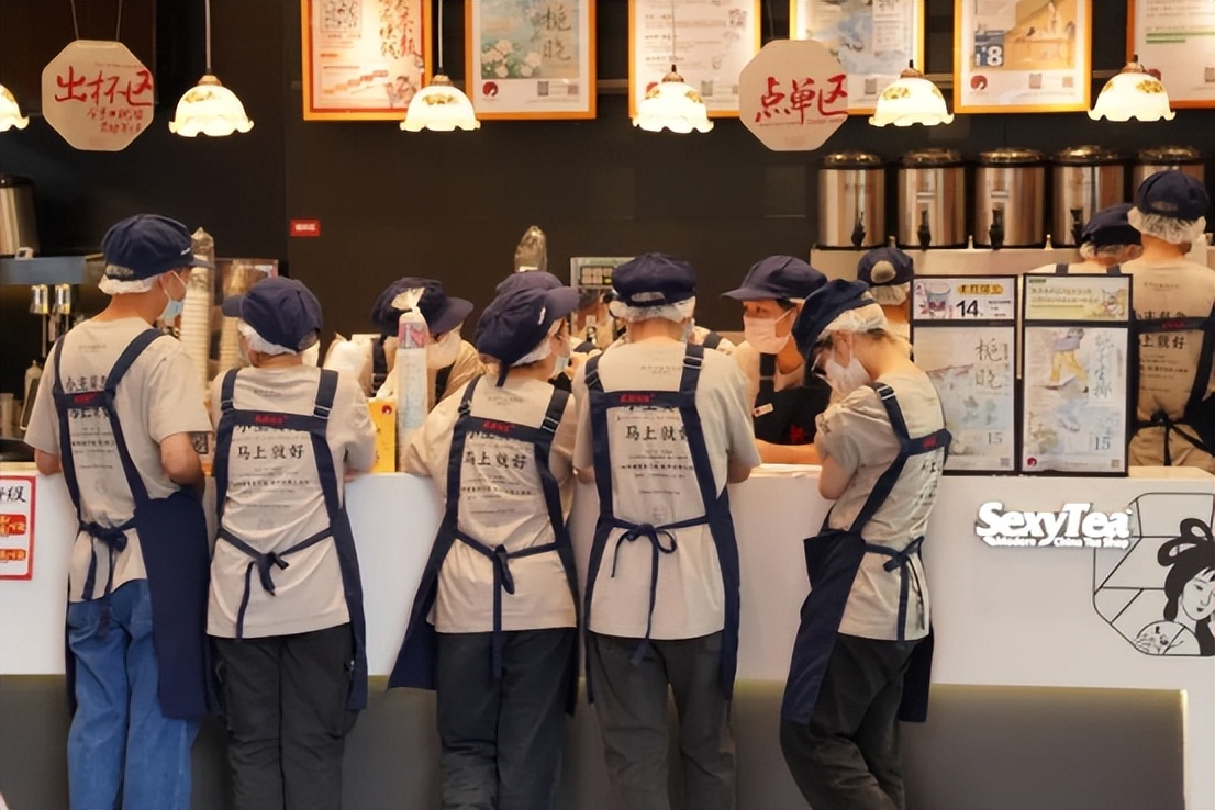 茶颜悦色回应被吐槽像智商税,网友吐槽茶颜悦色上热搜