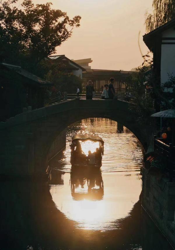 江南水乡蟠龙古镇夜景,上海青浦蟠龙古镇外景