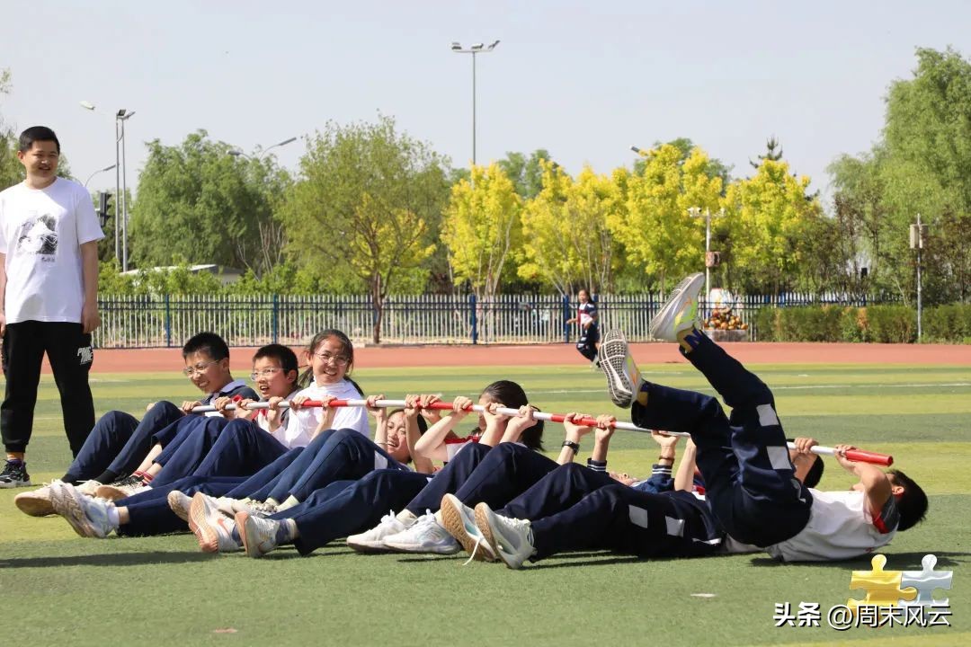 鄂尔多斯足球比赛视频小学,学校开展足球联赛简讯