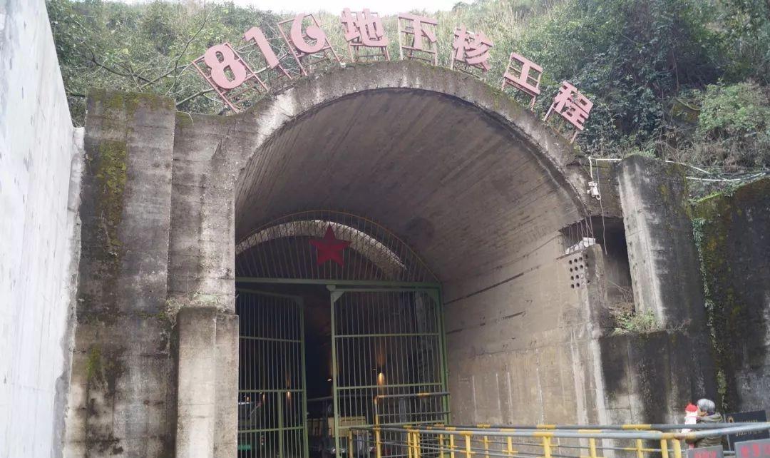 发生战争老百姓躲哪里,一旦进入战争状态老百姓该做什么