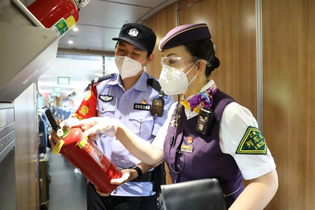 椤捐搲涓婃捣閾佽矾妯¤寖,鏂版椂浠i搧璺鏍锋姹夌珯