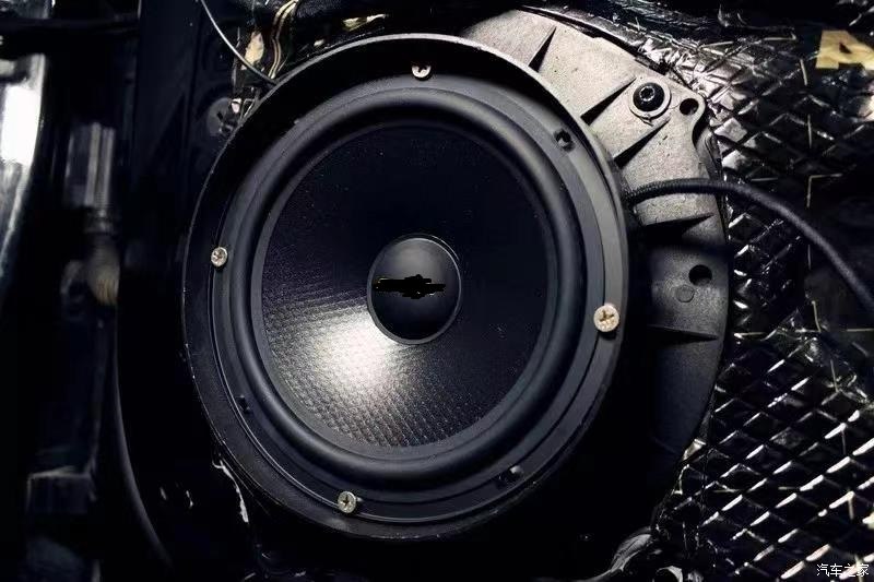 奥迪a6后门喇叭更换教程,2019款奥迪a6怎样加装音响喇叭