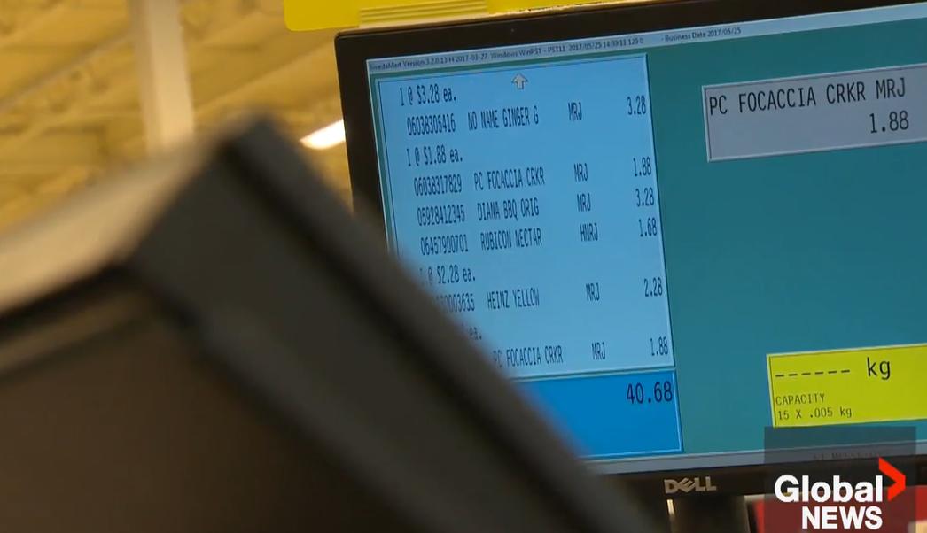 单亲妈妈带着两岁娃流浪,单亲华人妈妈带3个孩子