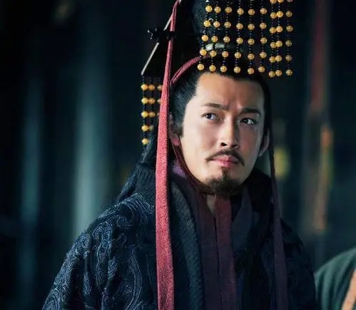 落难公主被当丫鬟复位后杀全家,公主被掉包流落民间进入青楼