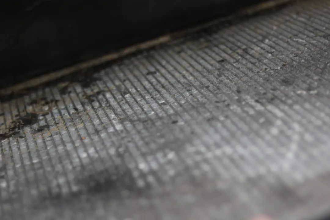 陆巡lc100中控台翻新视频,陆巡lc100内饰翻新