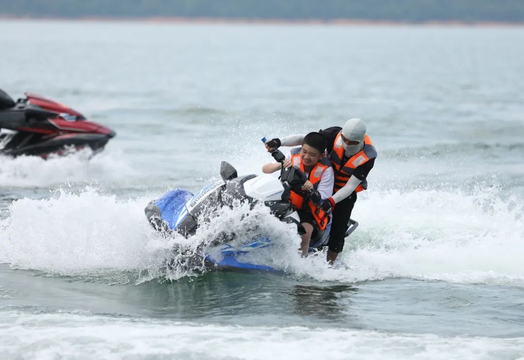 登山观日出云海,黄山观云朗诵合拍