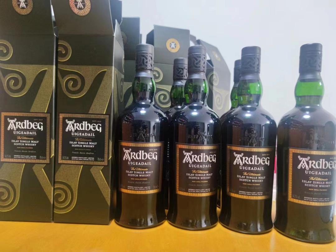 2亿中国人打零工：做核酸试剂包装日入240元，摘草莓月入2万