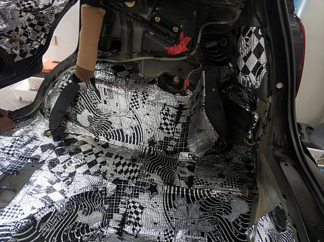 铃木天语隔音改装效果,铃木维特拉无损改装音响