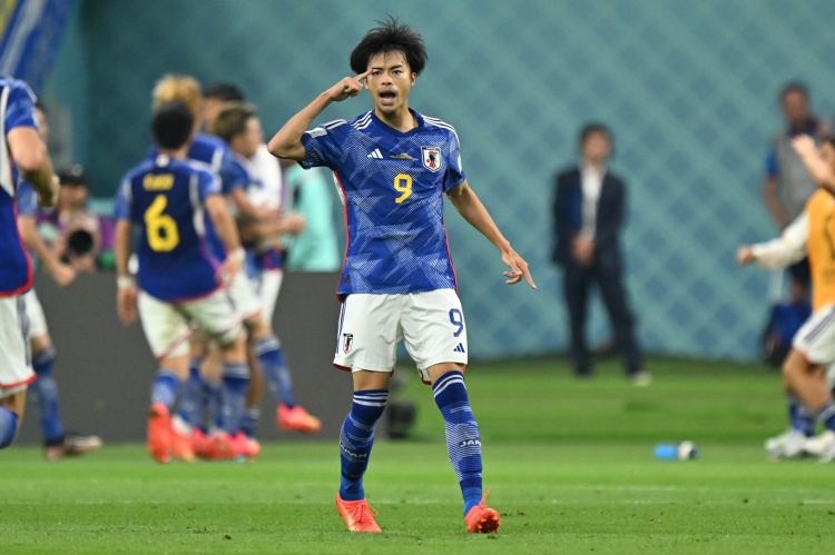 三球王,路转粉心路历程