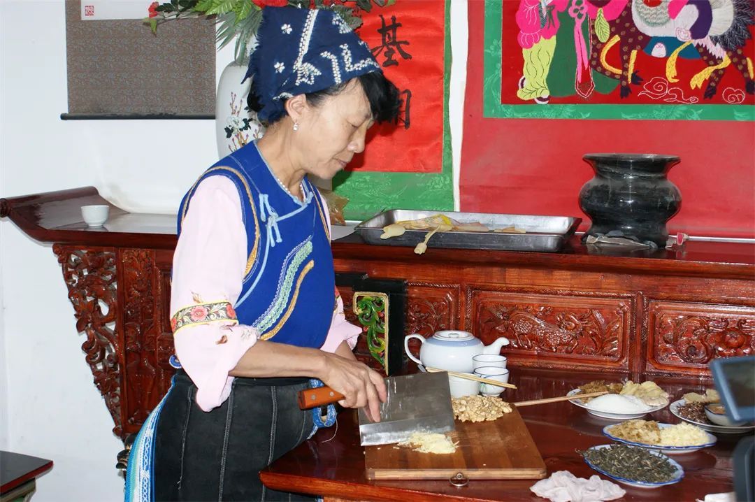 大理白族三道茶:喝出一苦二甜三回味的人生滋味