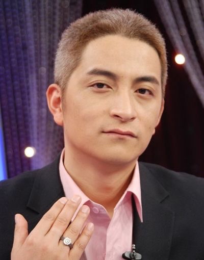 魏晨王铮亮阿穆隆演唱会,王铮亮阿穆隆