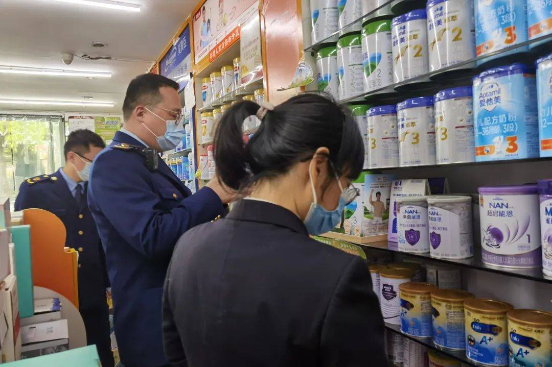 宝宝容易长湿疹适合喝哪种奶粉,婴儿脸上起湿疹和吃奶粉有关系吗