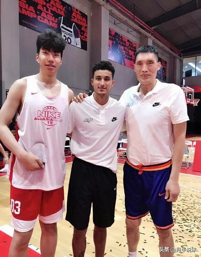 巩晓彬二儿子打球视频,男篮十大球星之巩晓彬