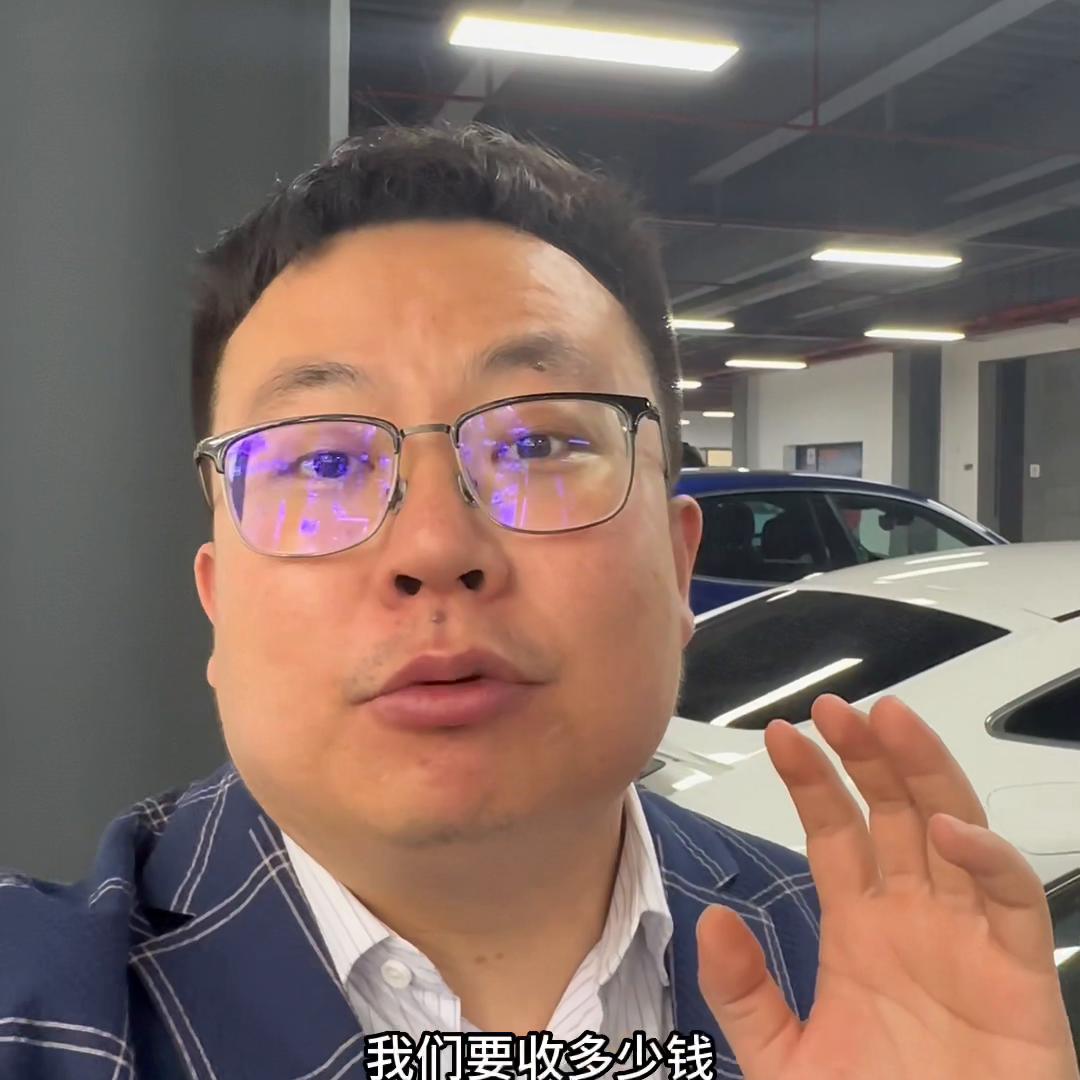 租豪车回家出事故 (租的车出现事故租车公司要折损费)