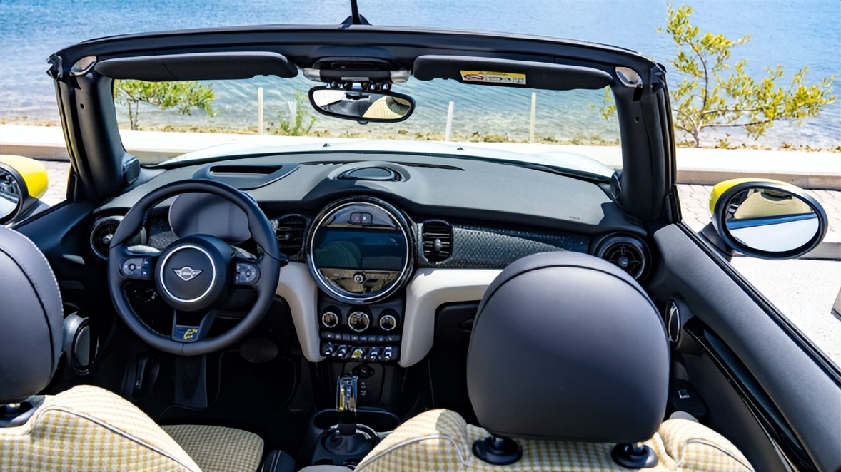 宝马全新纯电轿车售价,宝马最新四门纯电动车