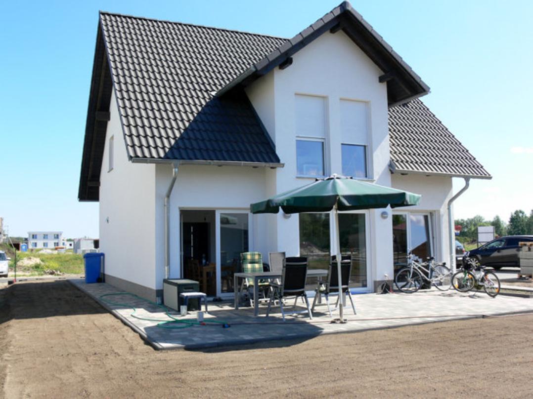 国外农场房屋建造全过程,现代古宅庭院建造全过程