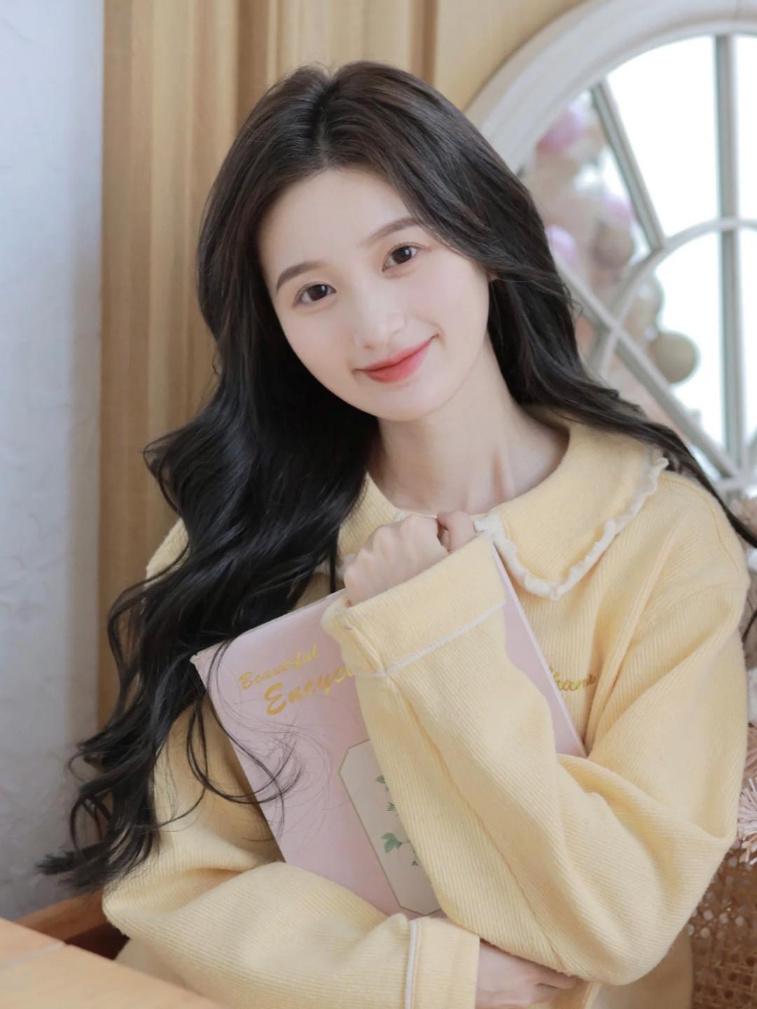 2021流行显白发型发色免漂推荐,发色黑茶色2022年最火发色显白