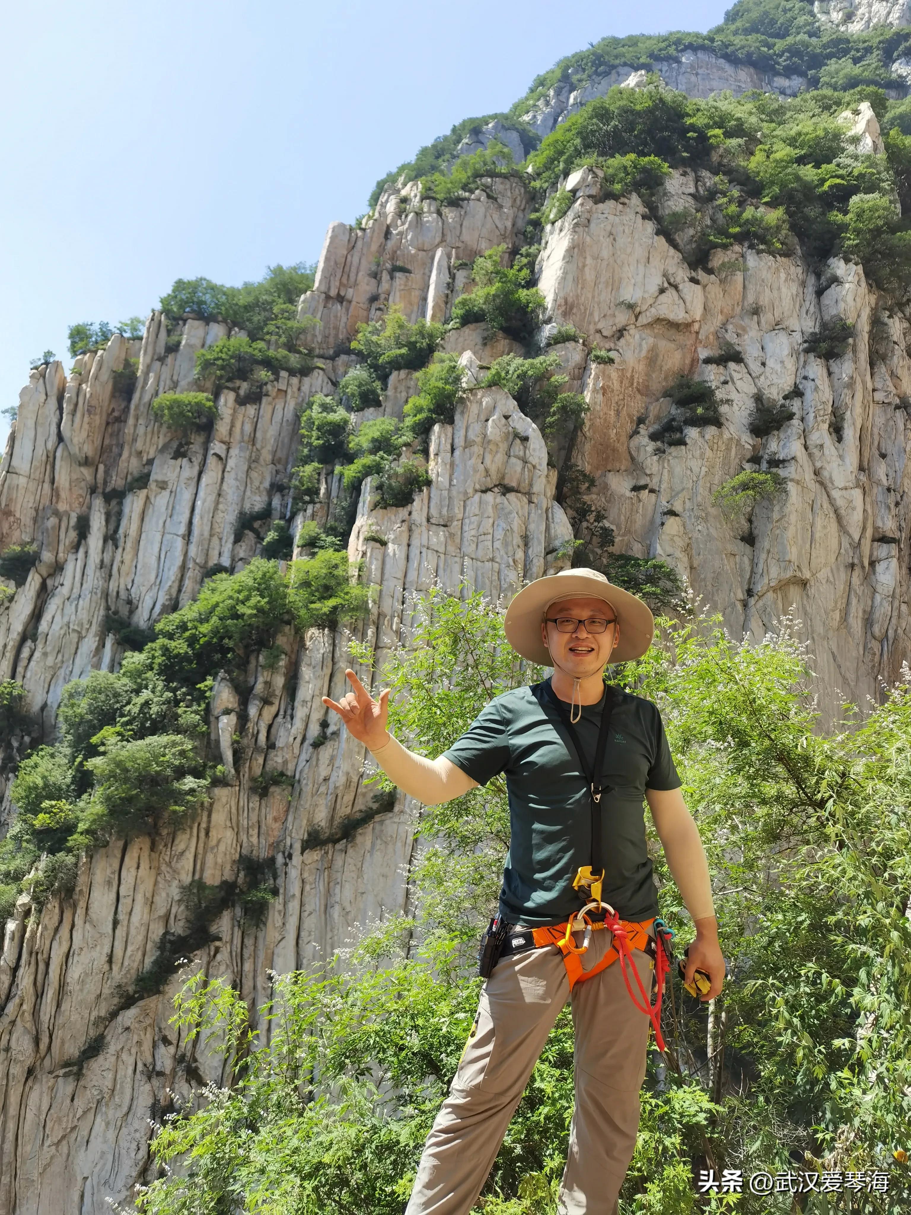 嵩山鱼道鱼脊线全景,嵩山虎头崖攀爬
