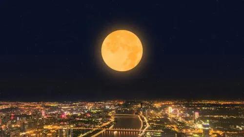 宇宙月亮之谜,宇宙的奥秘月亮上的神秘天体