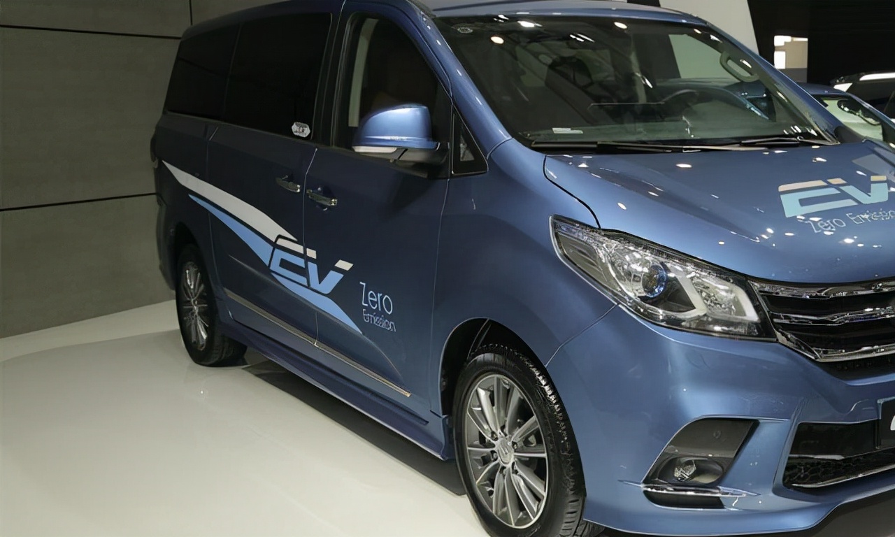 上汽大通跟gl8,gl8和上汽大通