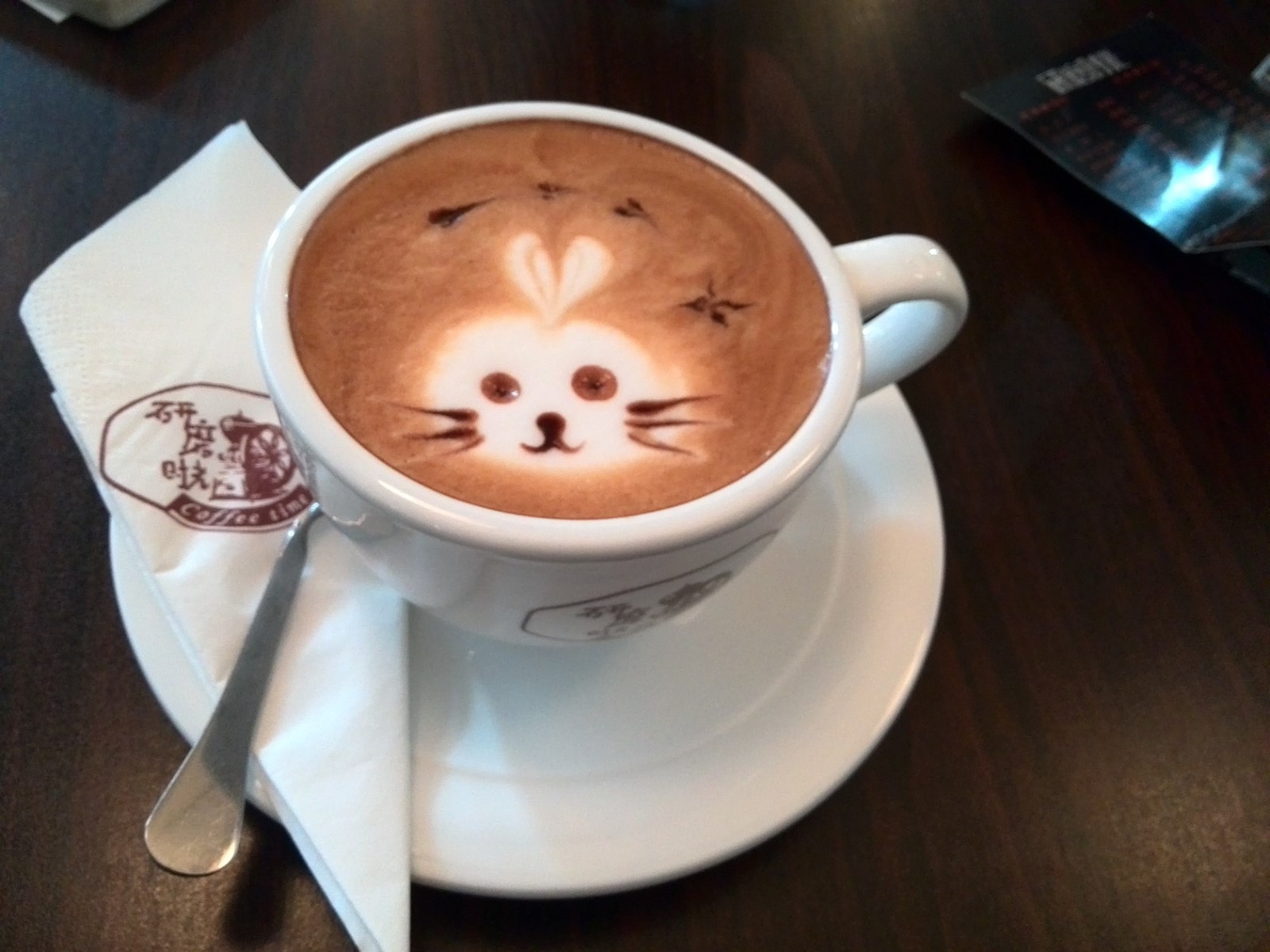 研究表明咖啡功效,咖啡加牛奶抗炎作用倍增