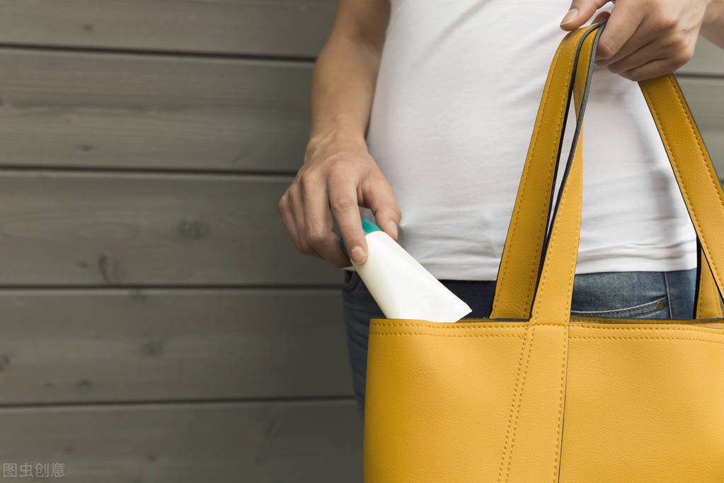 过期护手霜扔了太可惜,过期护手霜可以做什么