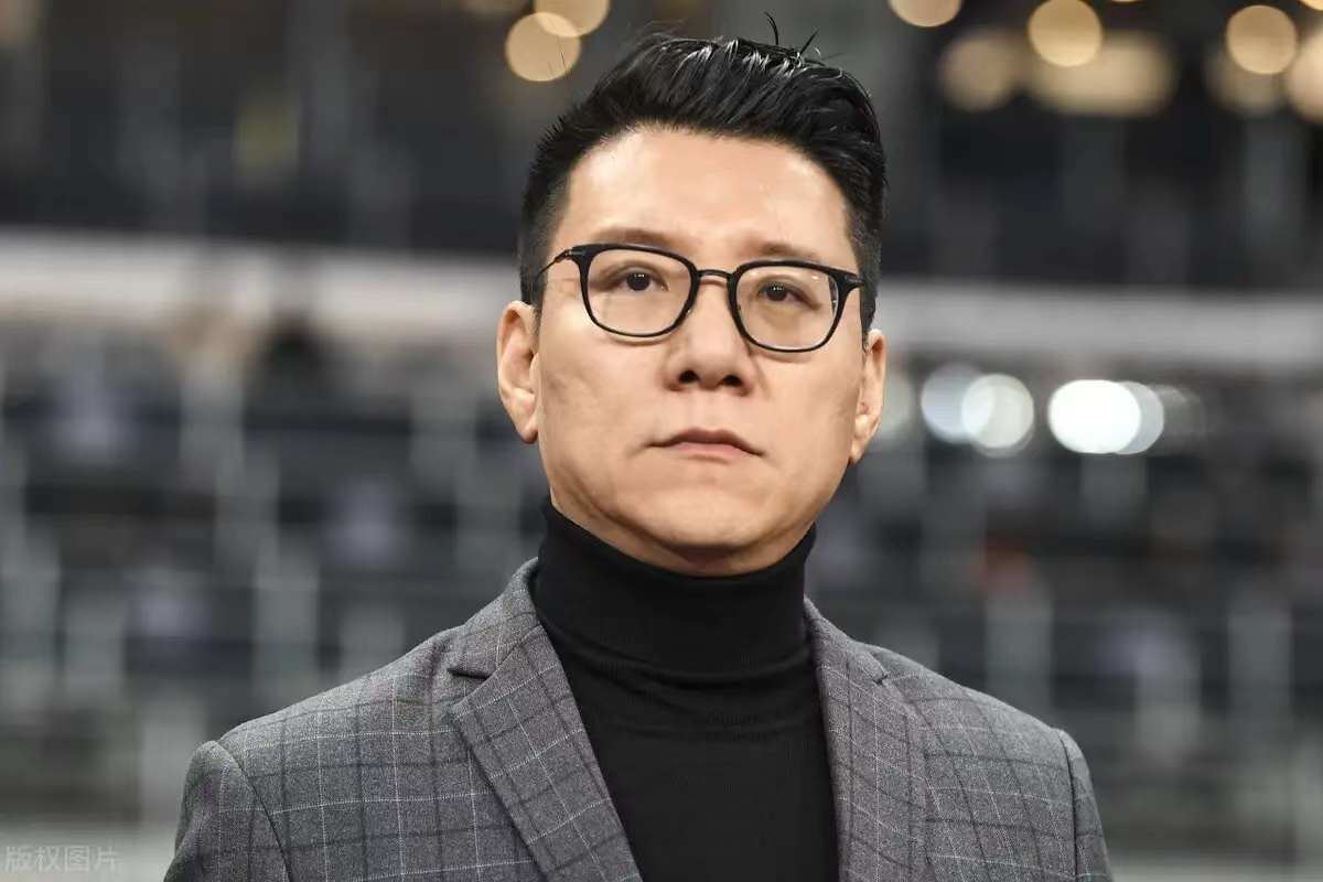 灯下黑两头吃！陈戌源左右手刘奕黑料被曝，媒体人：罪状罄竹难书