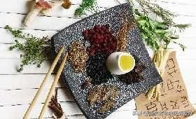 女性尿道红肿痒怎么办,女性外唇一侧痒红肿疼痛用什么药