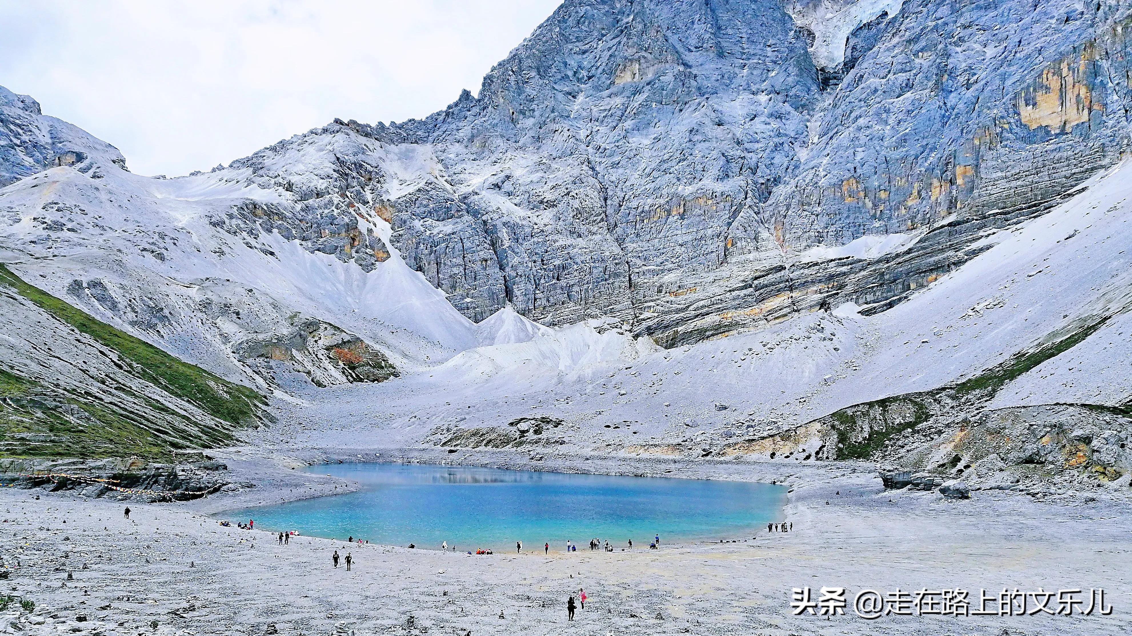 川西稻城亚丁景点介绍,川西稻城亚丁旅游纯玩