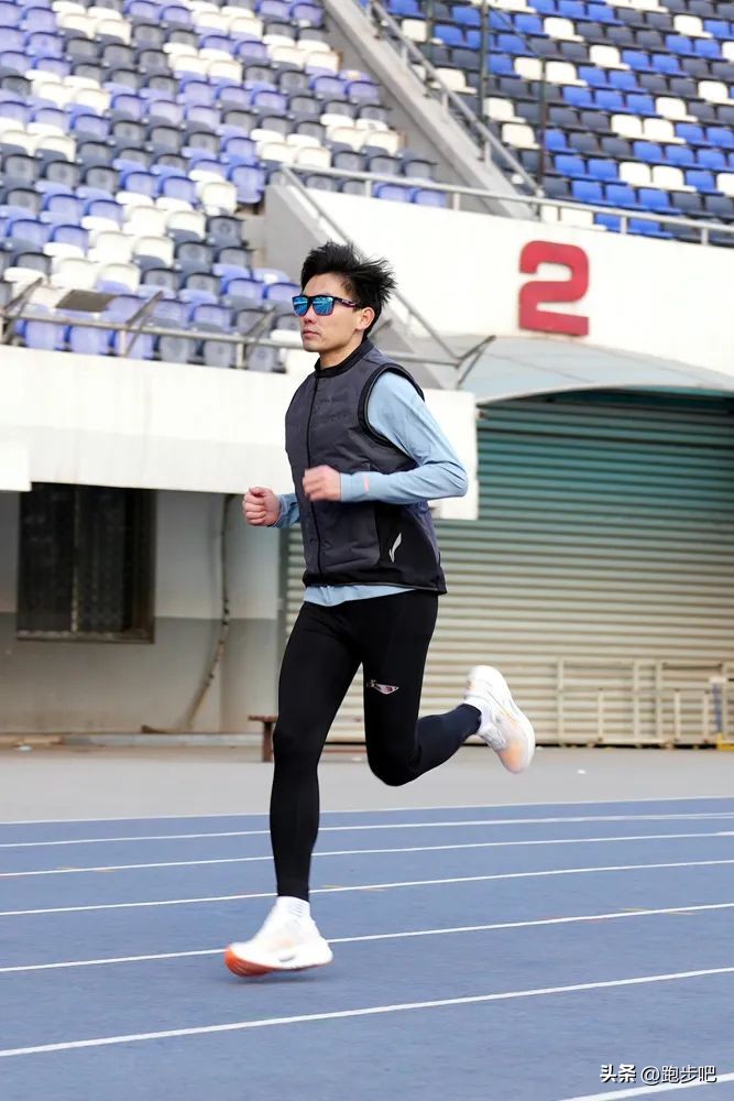 李宁烈骏7和7Pro配置,李宁烈骏7和烈骏7pro哪个好